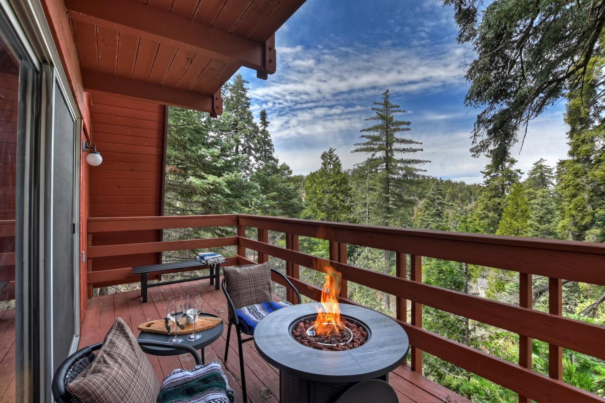 Pet & Kid Friendly Cozy Cabin, Bbq, Firepit, Outdoor Dining, Forest Views 레이크애로우헤드 외부 사진